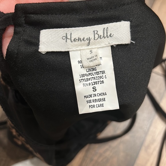 honey belle black embroidered suede open back halter top size small - Picture 7 of 9